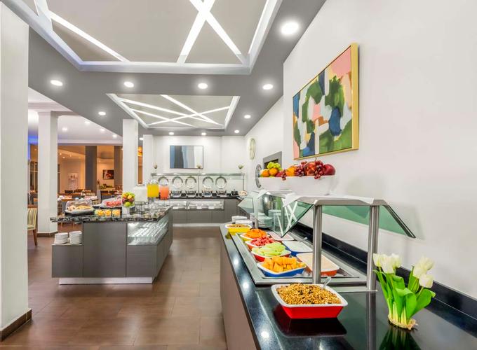 Restaurante Urbano Krystal Urban® Monterrey San Jeronimo Restaurante Urbano Krystal Urban® Monterrey San Jeronimo