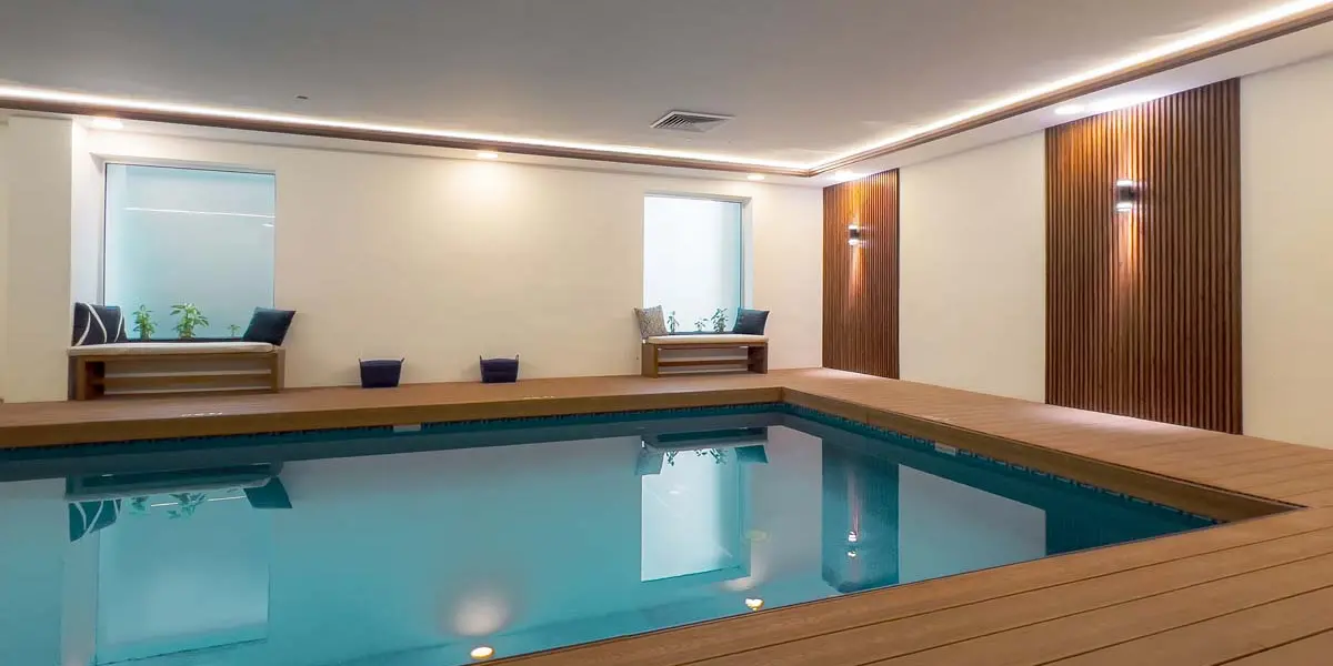 Piscina Krystal Urban® Monterrey San Jeronimo Piscina Krystal Urban® Monterrey San Jeronimo