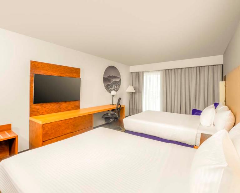 HABITACIÓN SUPERIOR DOBLE Krystal Urban® Monterrey San Jeronimo HABITACIÓN SUPERIOR DOBLE Krystal Urban® Monterrey San Jeronimo