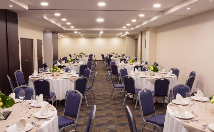 Cerro de la Silla Krystal Urban® Monterrey San Jeronimo Cerro de la Silla Krystal Urban® Monterrey San Jeronimo